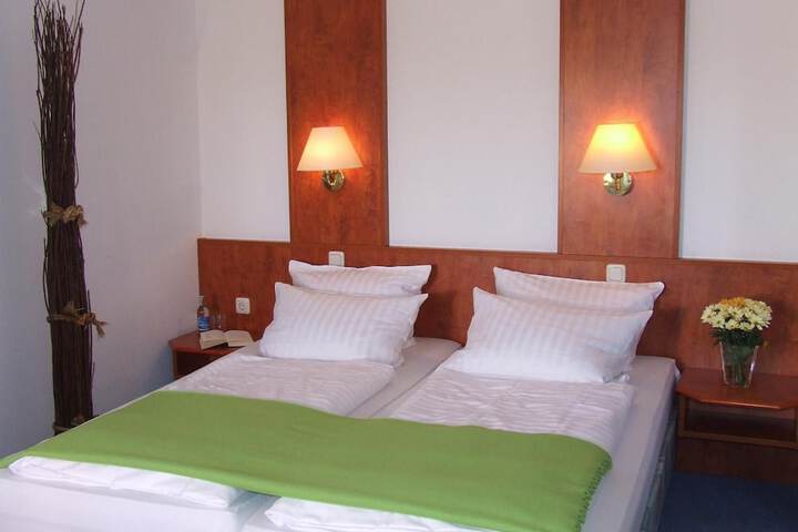 Room 20 of 39