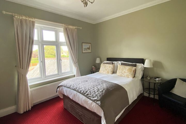 Room 2 of 18