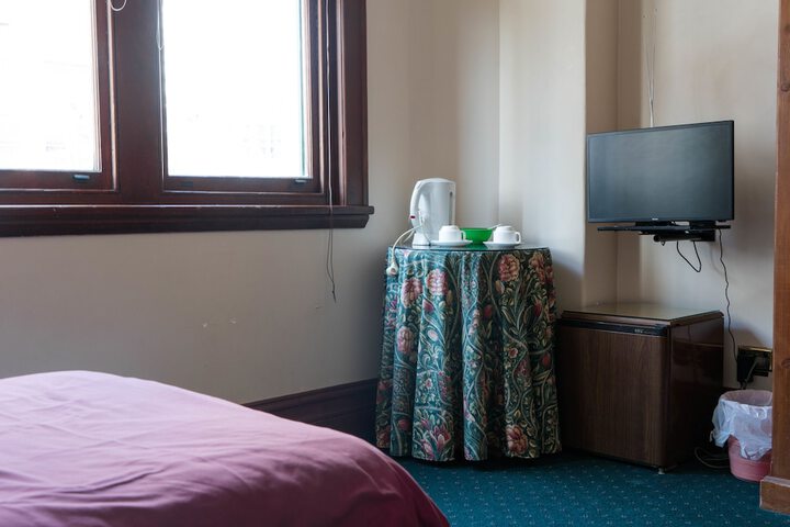 Room 12 of 28