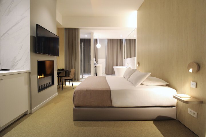 Room 107 of 780