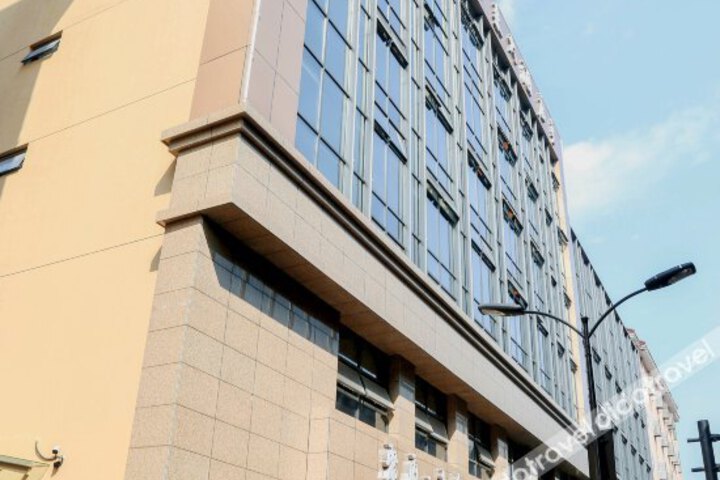 Jusha Future Hotel