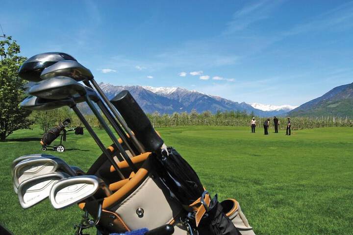 Golf 27 of 46