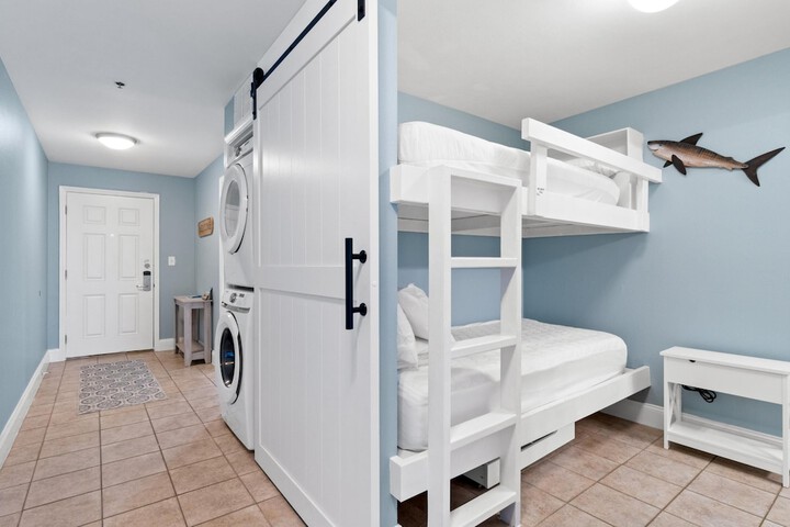 Room 35 of 151