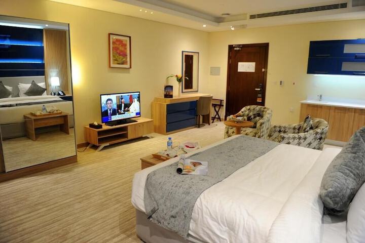 Room 14 of 68