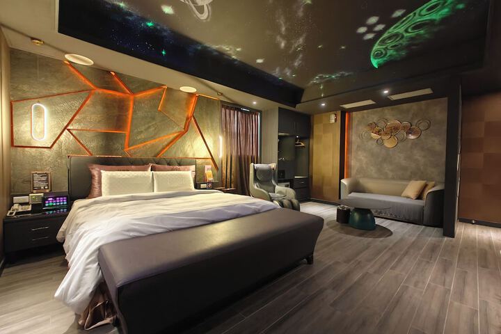 Room 34 of 88