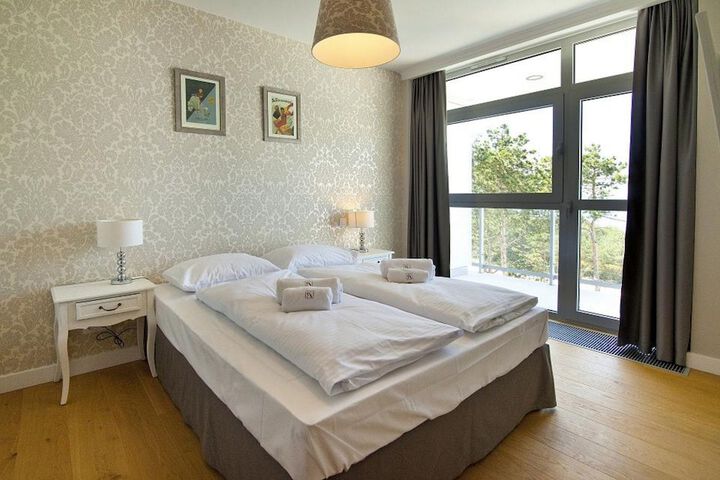 Room 26 of 272