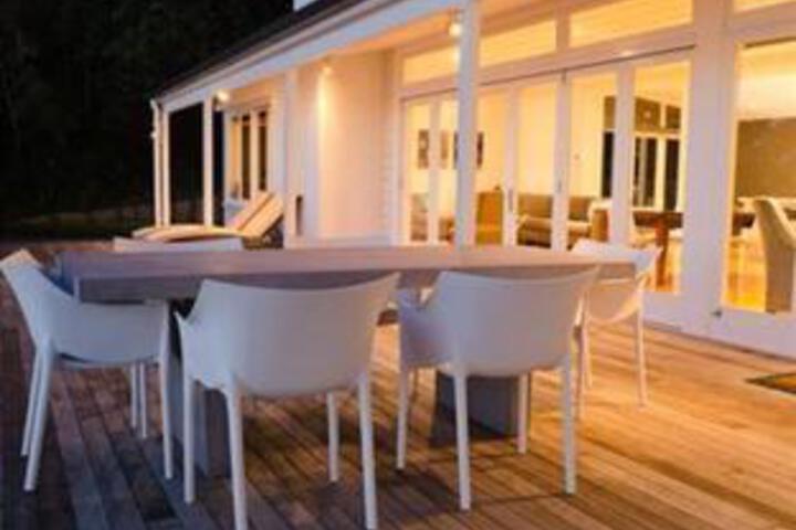 Terrace/Patio 2 of 5