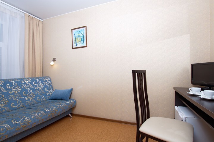 Room 8 of 51
