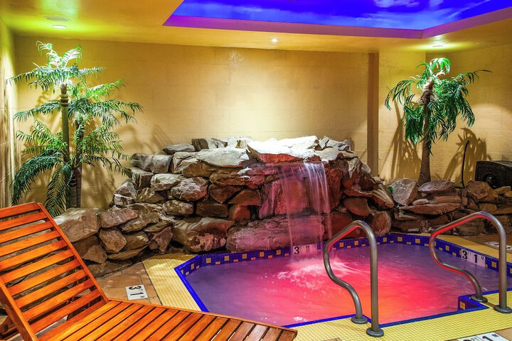 Pool 28 of 60