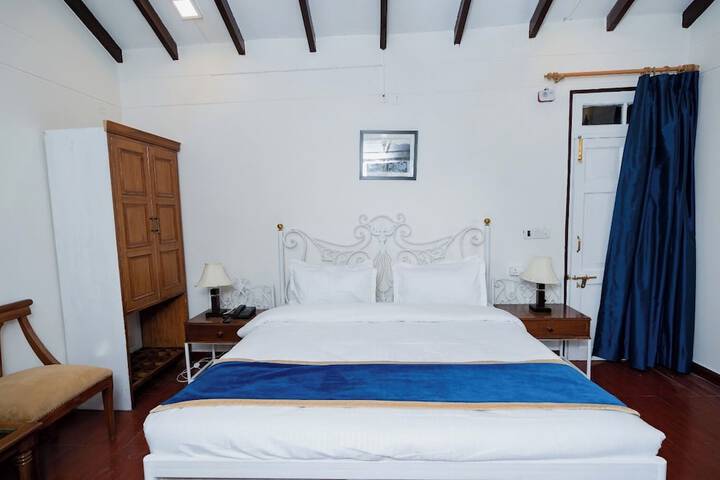 Room 2 of 47