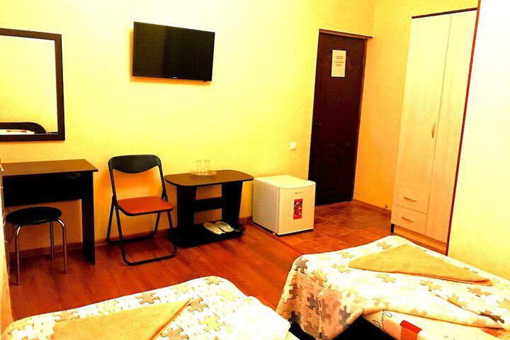 Room 16 of 49