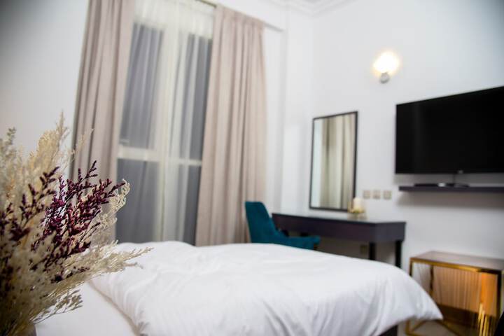 Room 13 of 26