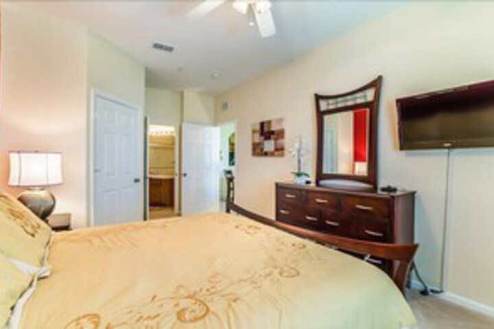 Room 29 of 34