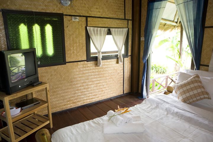 Room 4 of 22
