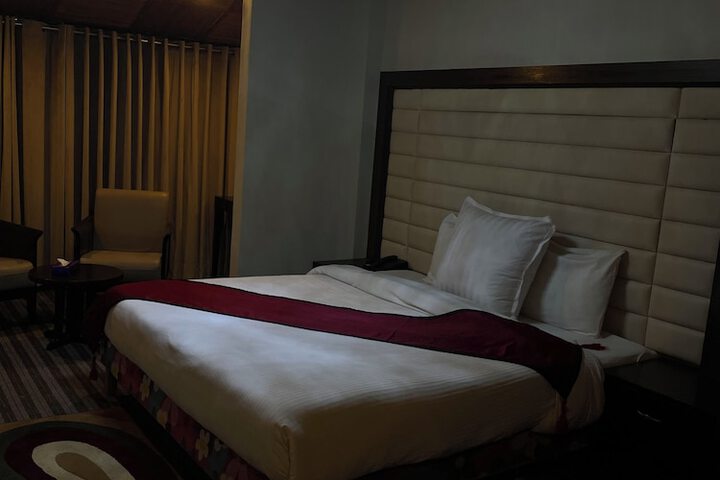 Room 30 of 58