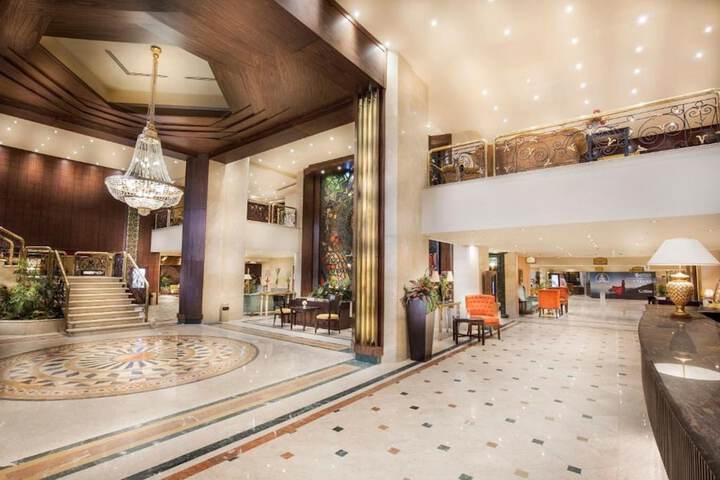 Guest Lobby