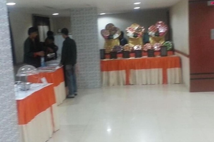 Ballroom/Hall 17 of 23