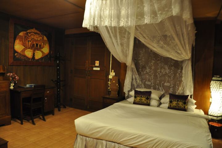 Room 46 of 161
