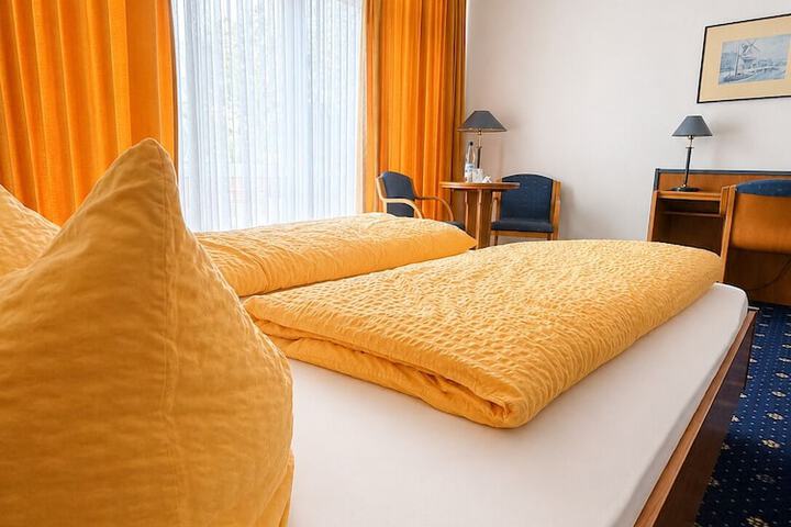 Room 12 of 29