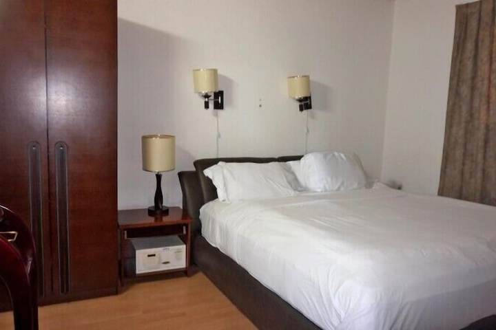 Room 27 of 54