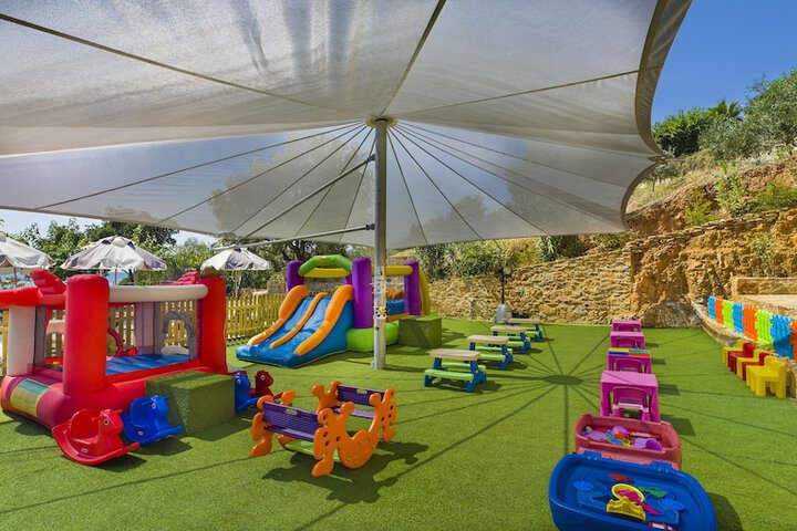 Childrens Activities 79 of 127