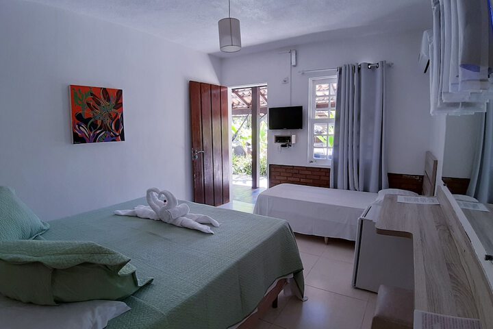Room 6 of 76