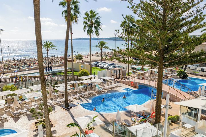 Pools & Facilities