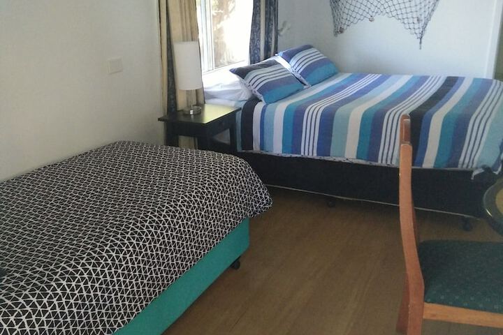 Room 12 of 65
