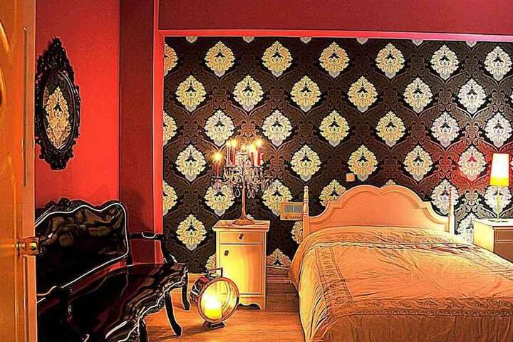 Room 6 of 48