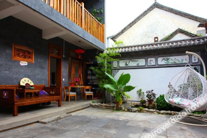 Neither Tianchi Dali Boutique Inn