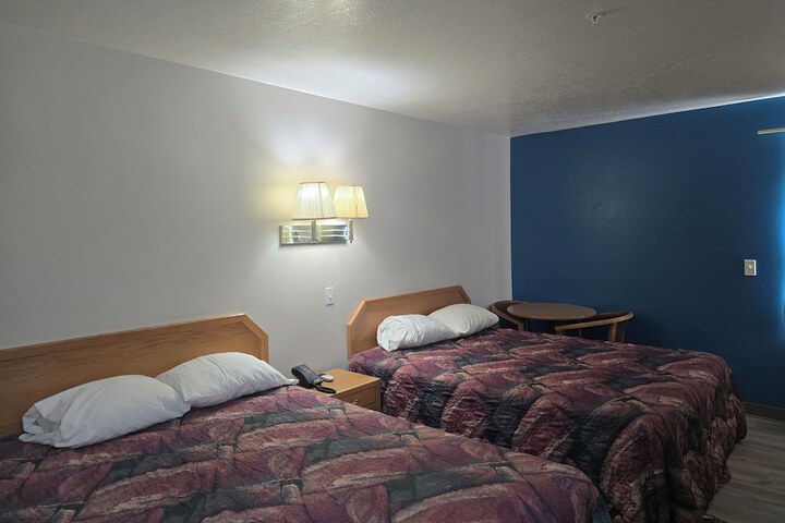 Room 21 of 33