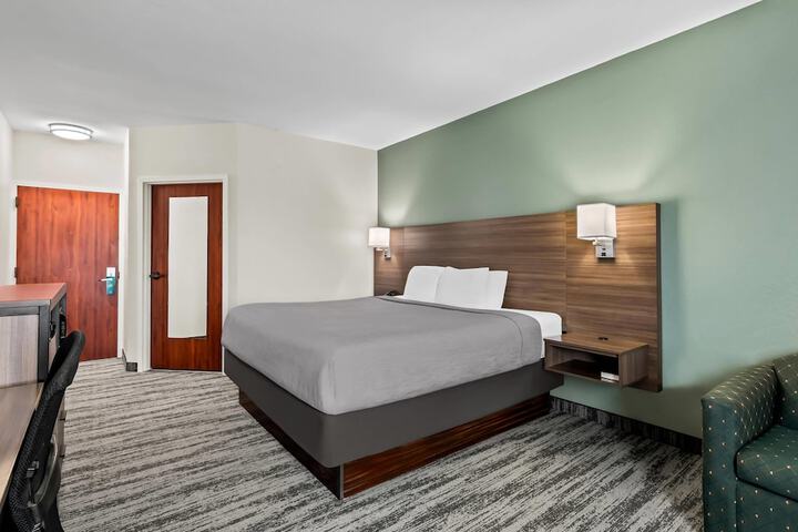 Room 14 of 43