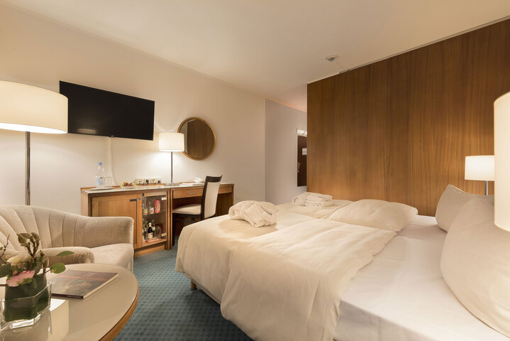 Room 35 of 132