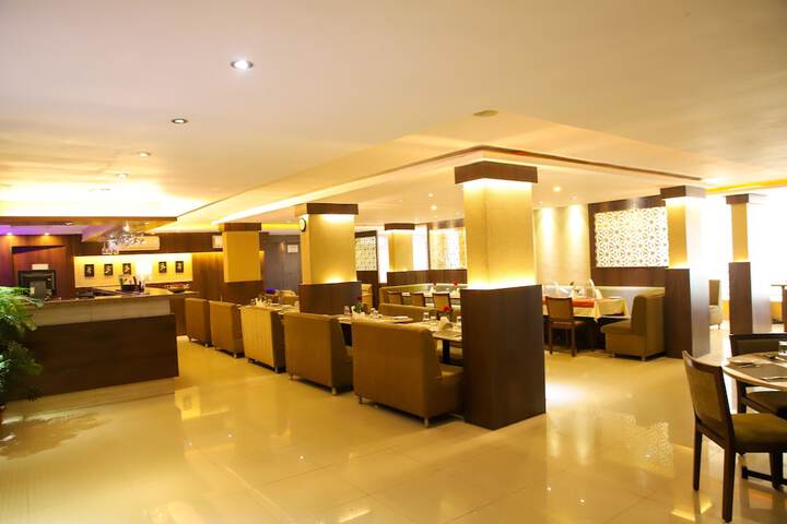 Dining 54 of 73