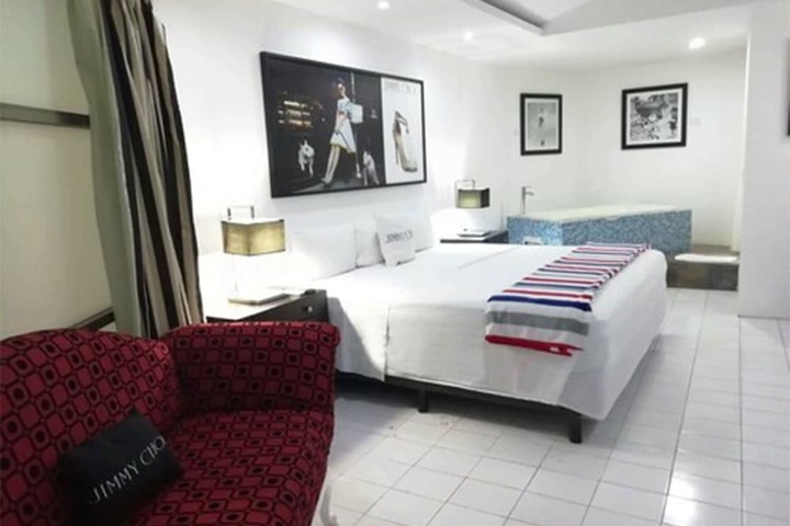 Room 39 of 60