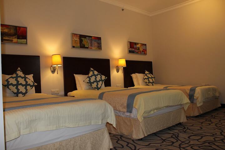 Room 13 of 67