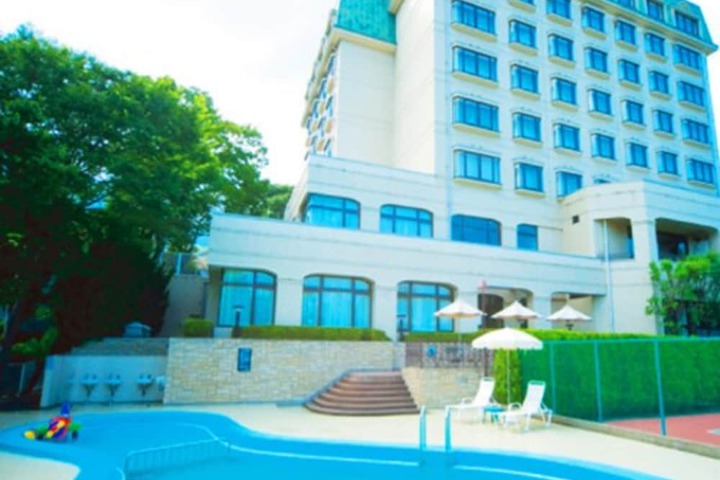 Pool Hotel
