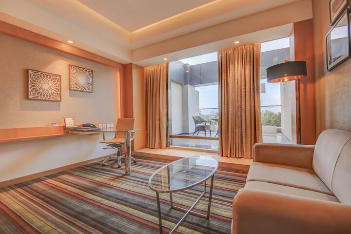 Room 29 of 140