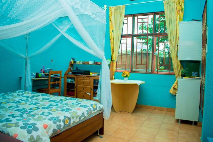 Room 5 of 21