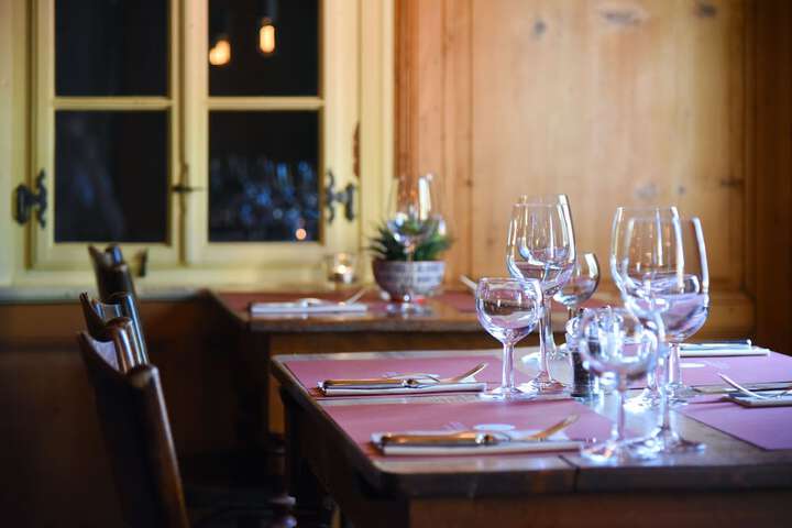 Dining 74 of 102
