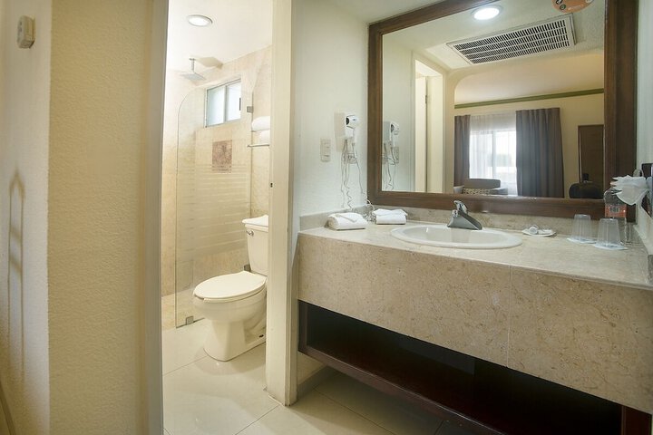 Room 25 of 49