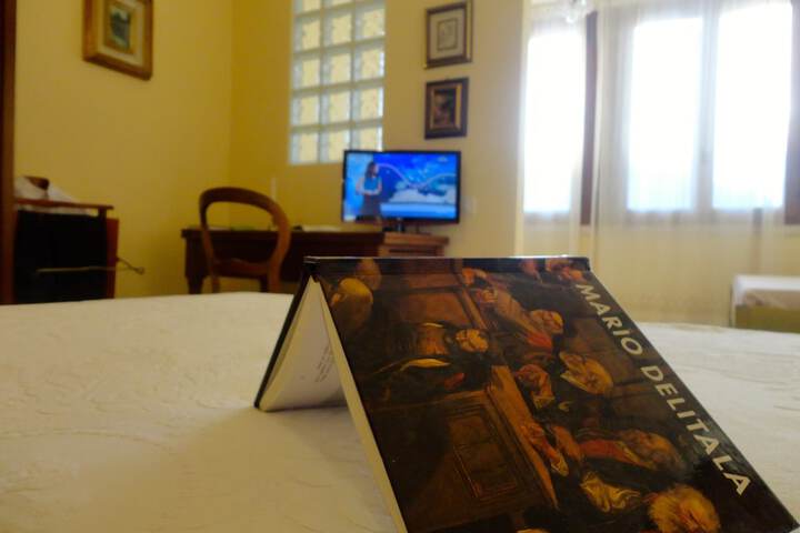 Room 3 of 16
