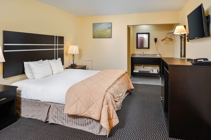 Standard | King Bed