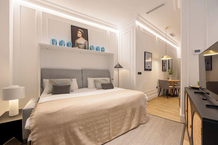 Room 8 of 21