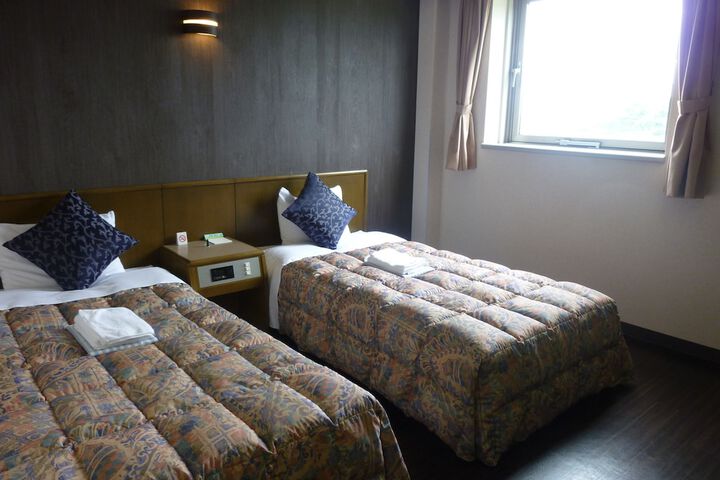 Room 6 of 62