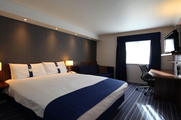 Room 14 of 78