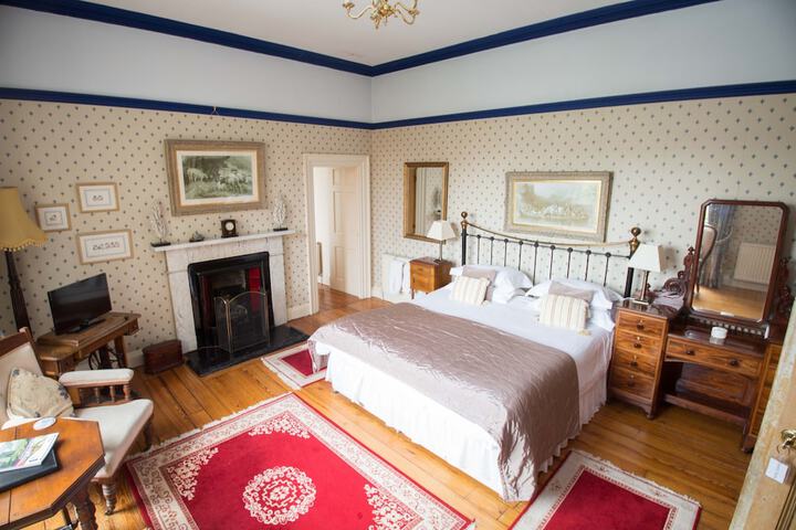 Room 19 of 40