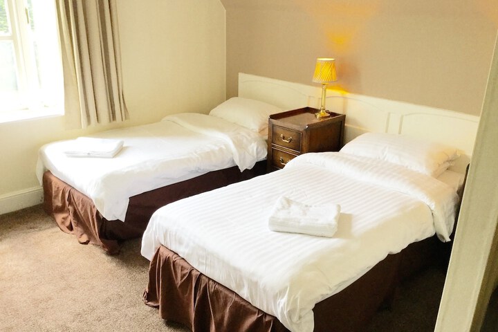 Room 6 of 91