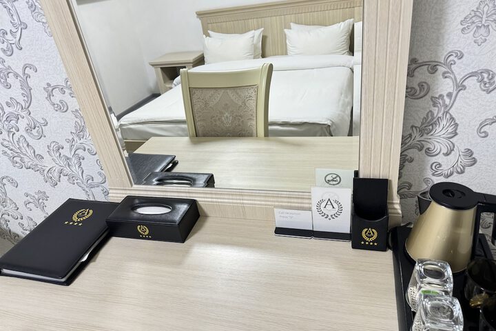 Room 7 of 46