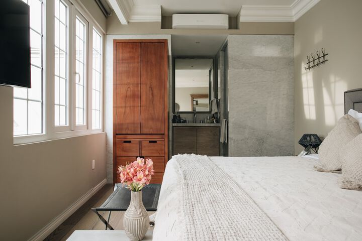 Room 47 of 110